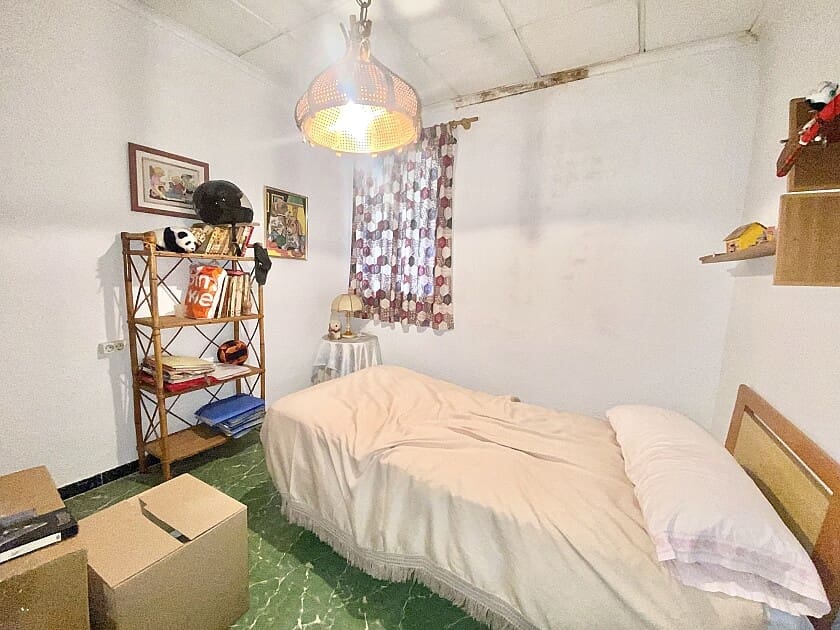 4 makuuhuone Huvila myytävänä paikassa Crevillente / Crevillent mukana uima-altaan 
autotalli - 699 990 € (Ref: 7785987)