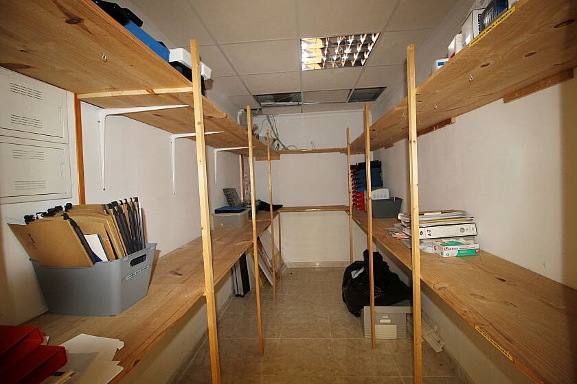 Erhverv til salg i La Zenia med swimmingpool - € 280.000 (Ref: 7786105)