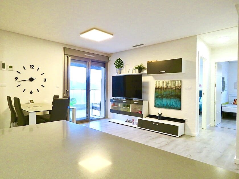 2 slaapkamer Appartement te koop in Villamartin met zwembad garage - € 250.000 (Ref: 7786189)