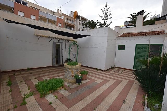 4 soveværelse Villa til salg i Playa del Cura, Torrevieja med swimmingpool garage - € 414.900 (Ref: 7786195)