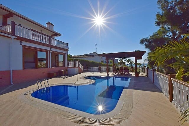 6 chambre Villa/Maison à vendre à La Zenia, Orihuela avec piscine garage - 1 600 000 € (Ref: 7862313)