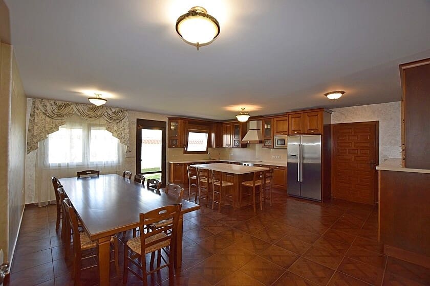 6 bedroom Villa for sale in Orihuela Costa with pool garage - € 1,600,000 (Ref: 7862313)