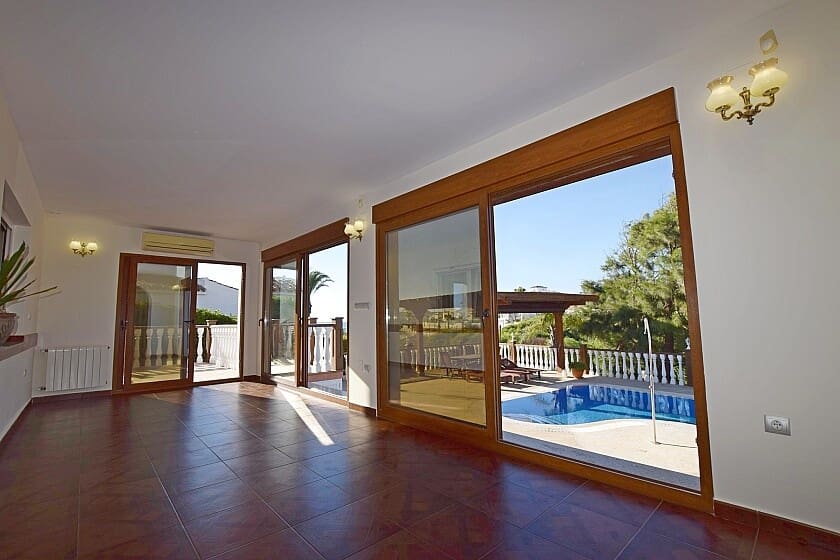 6 bedroom Villa for sale in Orihuela Costa with pool garage - € 1,600,000 (Ref: 7862313)