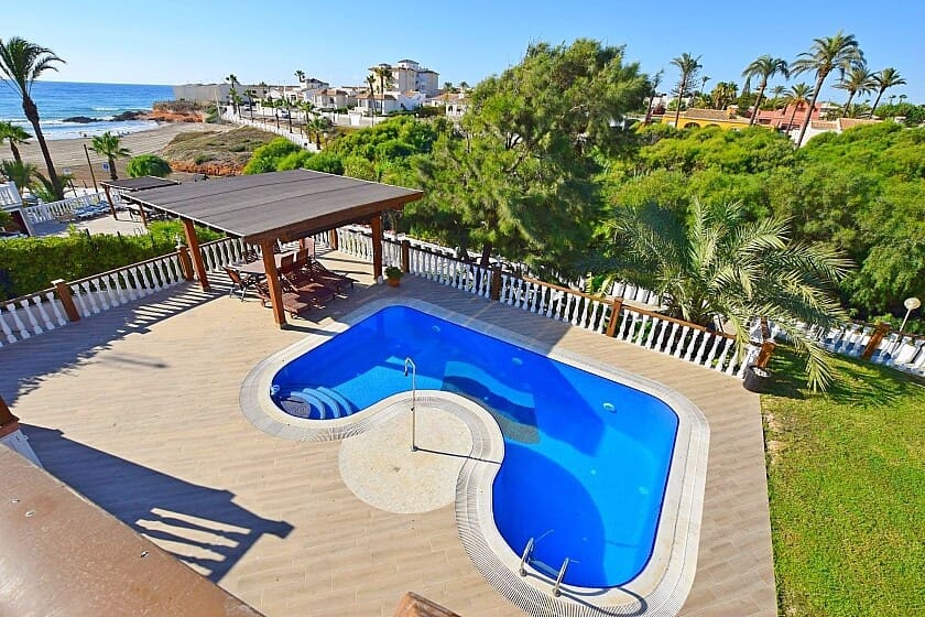 6 bedroom Villa for sale in Orihuela Costa with pool garage - € 1,600,000 (Ref: 7862313)