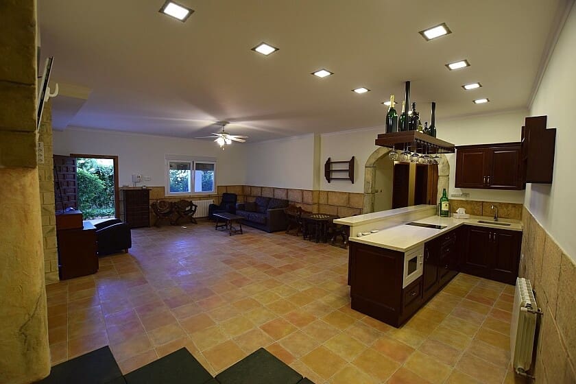 6 bedroom Villa for sale in Orihuela Costa with pool garage - € 1,600,000 (Ref: 7862313)