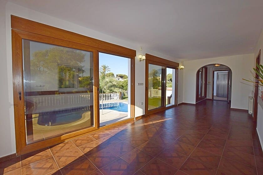 6 bedroom Villa for sale in Orihuela Costa with pool garage - € 1,600,000 (Ref: 7862313)