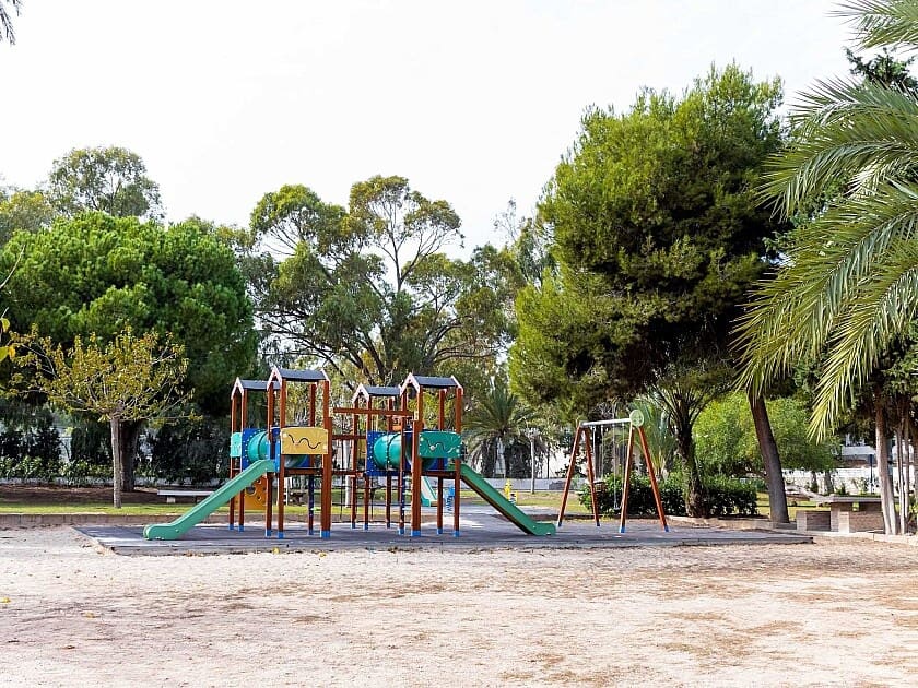 3 bedroom Townhouse for sale in La Zenia with garage - € 328,000 (Ref: 8095923)