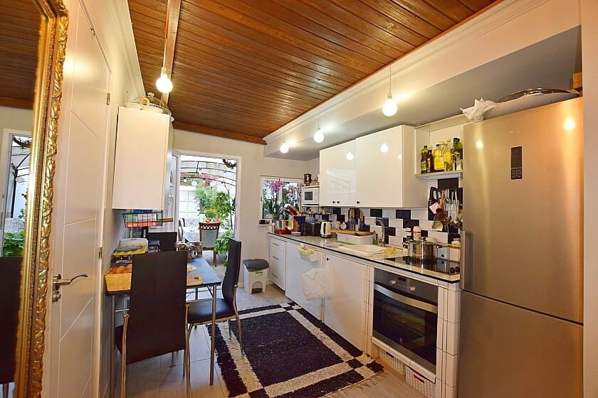 3 soverom Villa til salgs i Torrevieja med svømmebasseng garasje - € 520 000 (Ref: 8123711)