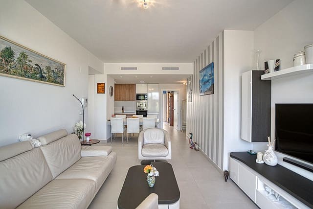 3 chambre Bungalow à vendre à El Chaparral - La Siesta - La Torreta, Torrevieja - 259 900 € (Ref: 8140378)