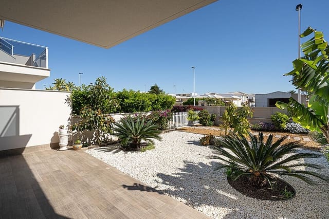 3 chambre Bungalow à vendre à El Chaparral - La Siesta - La Torreta, Torrevieja - 259 900 € (Ref: 8140378)
