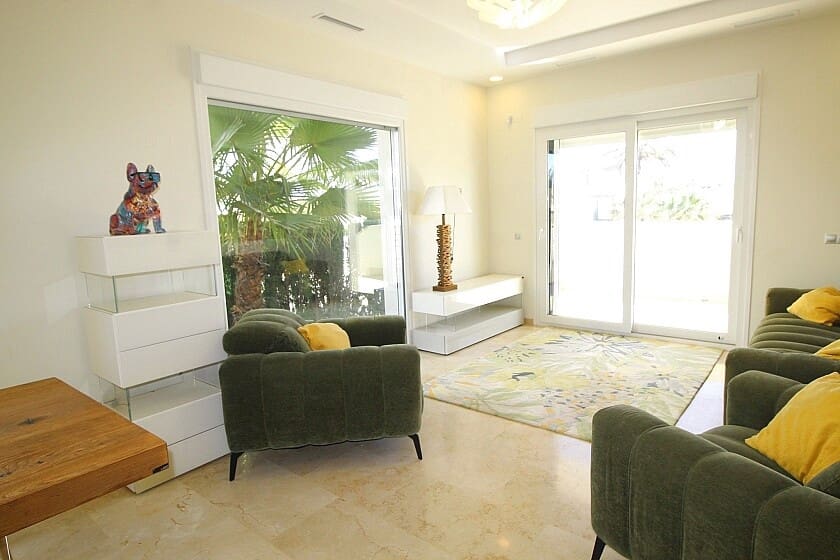 5 soveværelse Villa til salg i La Zenia med garage - € 1.500.000 (Ref: 8185318)