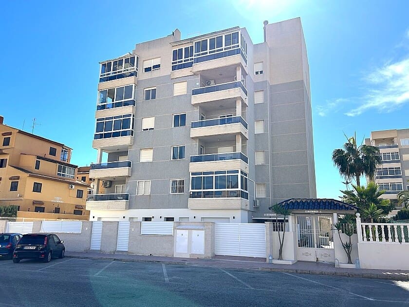 3 sovrum Lägenhet till salu i Torrevieja med pool garage - 395 000 € (Ref: 8188508)