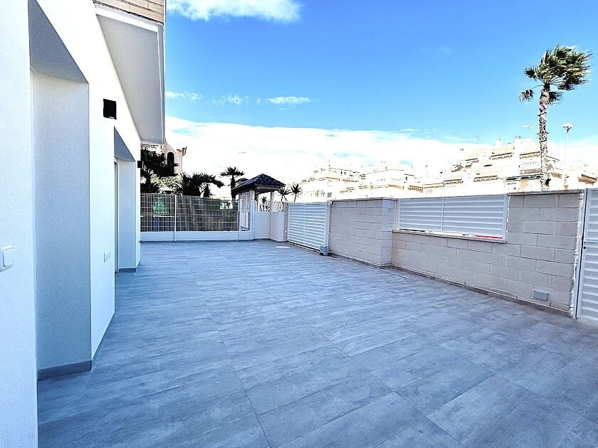 3 sovrum Lägenhet till salu i Torrevieja med pool garage - 395 000 € (Ref: 8188508)