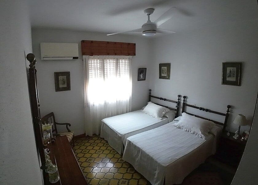 5 soveværelse Bungalow til salg i Dehesa de Campoamor med swimmingpool garage - € 650.000 (Ref: 8249361)