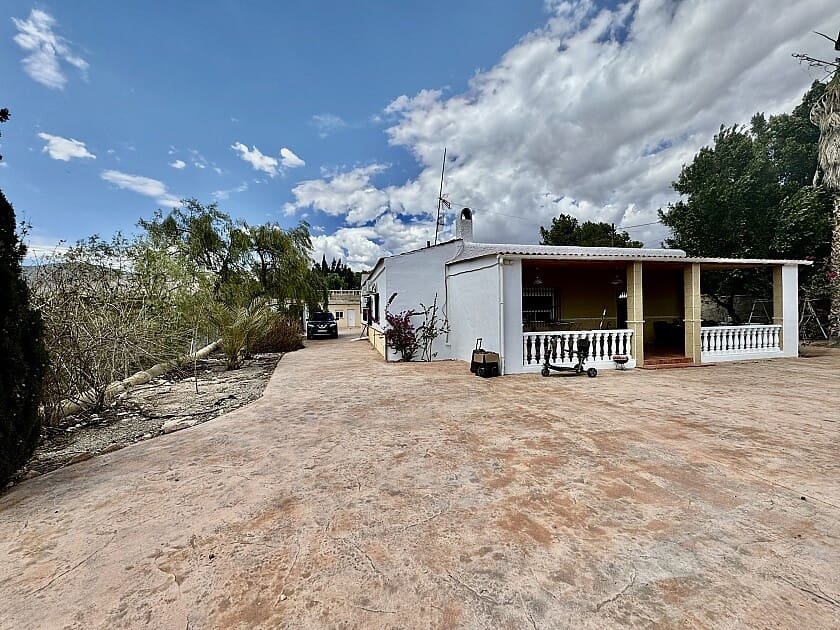 6 soveværelse Villa til salg i Crevillente / Crevillent med swimmingpool - € 375.000 (Ref: 8260245)