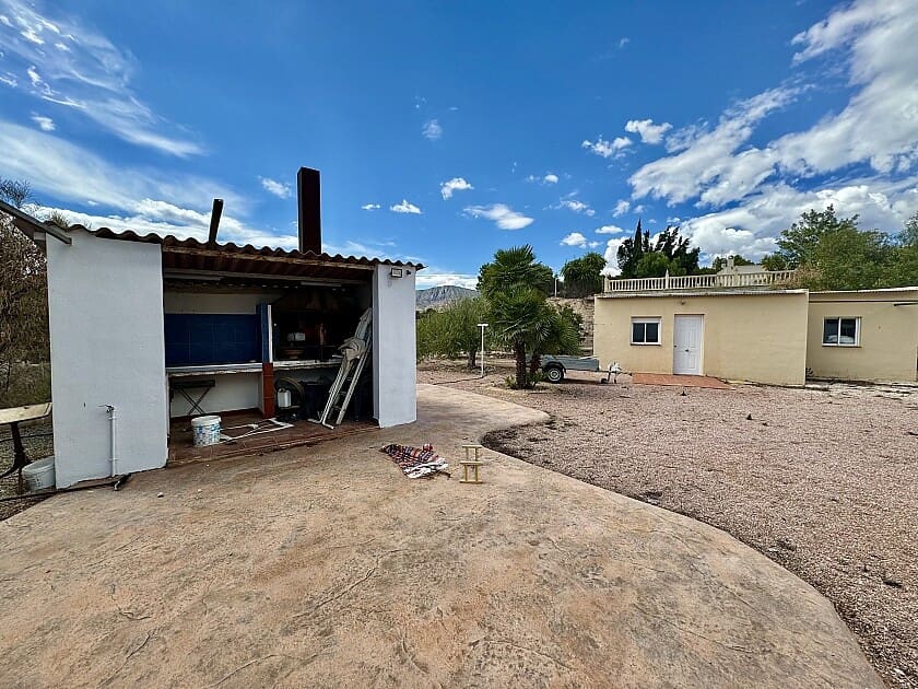 6 soveværelse Villa til salg i Crevillente / Crevillent med swimmingpool - € 375.000 (Ref: 8260245)