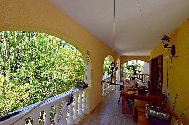 3 soveværelse Villa til salg i Villamartin, Orihuela med swimmingpool garage - € 595.000 (Ref: 8465800)