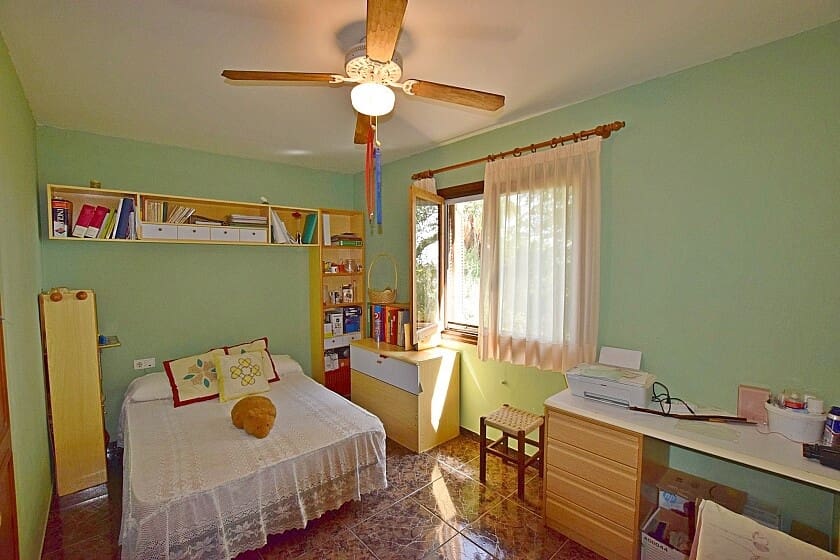 3 soveværelse Villa til salg i Villamartin med swimmingpool garage - € 595.000 (Ref: 8465800)