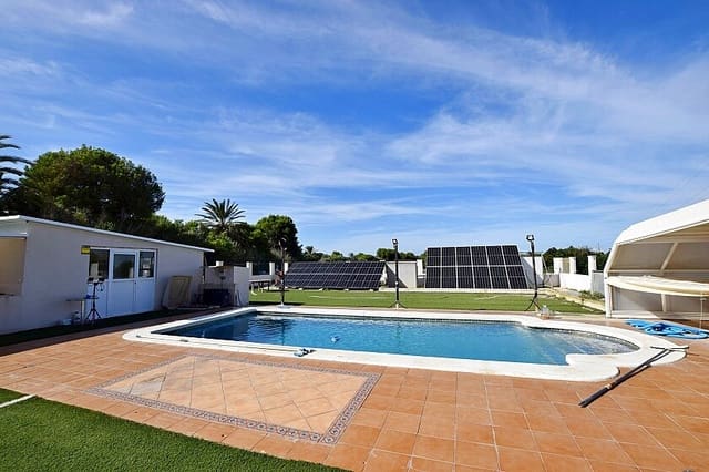 8 bedroom Villa for sale in Ciudad Quesada, Rojales with pool garage - € 425,000 (Ref: 8531120)