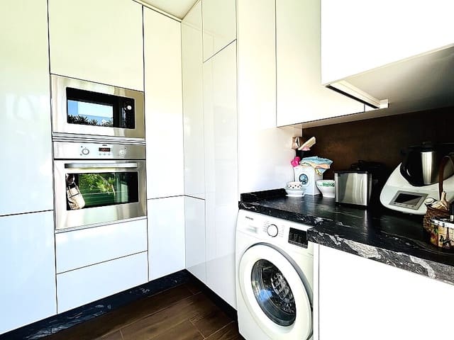 3 soverom Villa til salgs i Cabo Roig, Orihuela med svømmebasseng garasje - € 882 900 (Ref: 8553047)