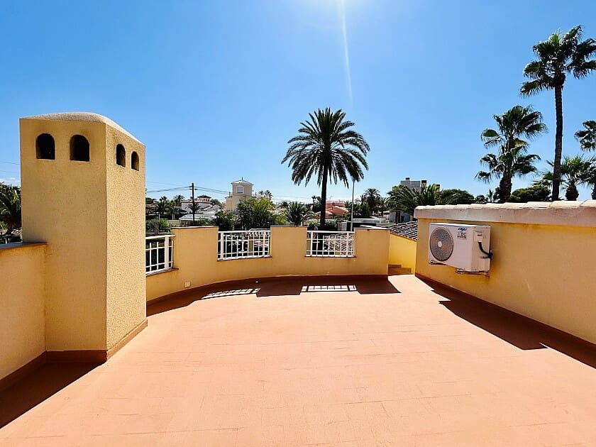 3 sovrum Villa till salu i Cabo Roig med pool garage - 882 900 € (Ref: 8553047)