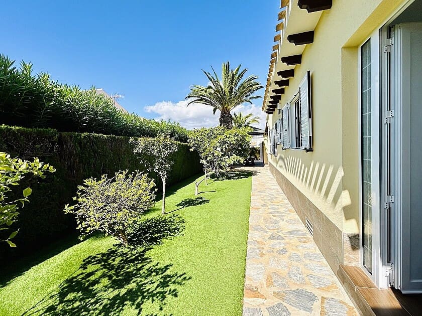 3 sovrum Villa till salu i Cabo Roig med pool garage - 882 900 € (Ref: 8553047)