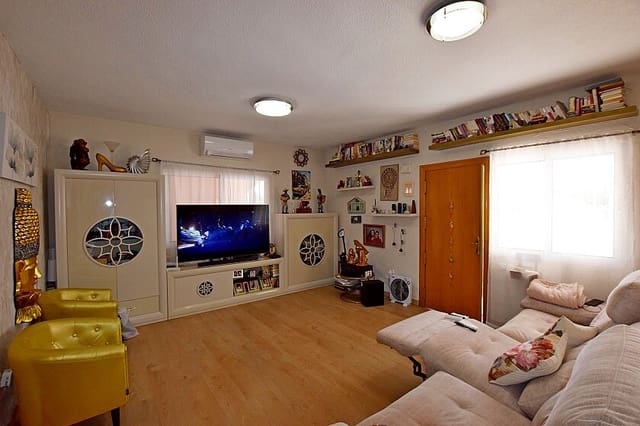 3 bedroom Townhouse for sale in Cabo Roig, Orihuela with pool garage - € 685,000 (Ref: 8553048)