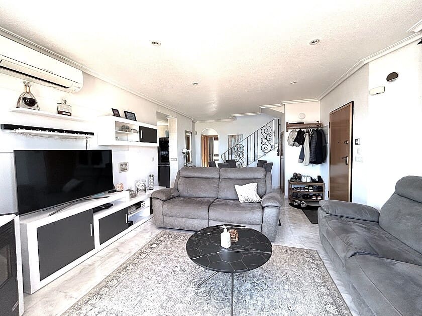 4 sovrum Villa till salu i San Miguel de Salinas med pool - 450 000 € (Ref: 8573578)