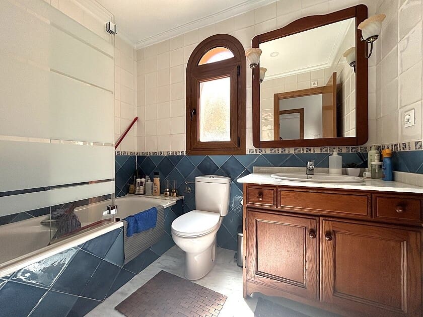 4 sovrum Villa till salu i San Miguel de Salinas med pool - 450 000 € (Ref: 8573578)