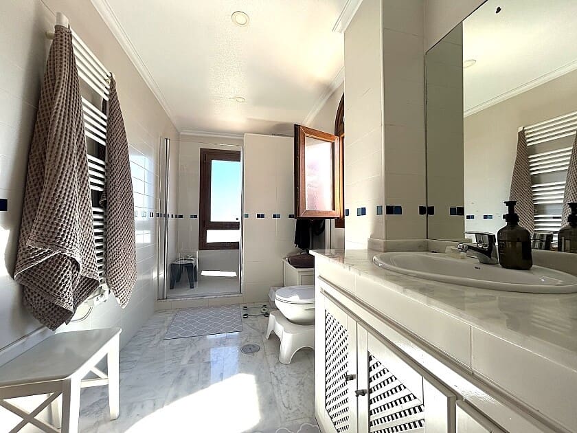 4 sovrum Villa till salu i San Miguel de Salinas med pool - 450 000 € (Ref: 8573578)