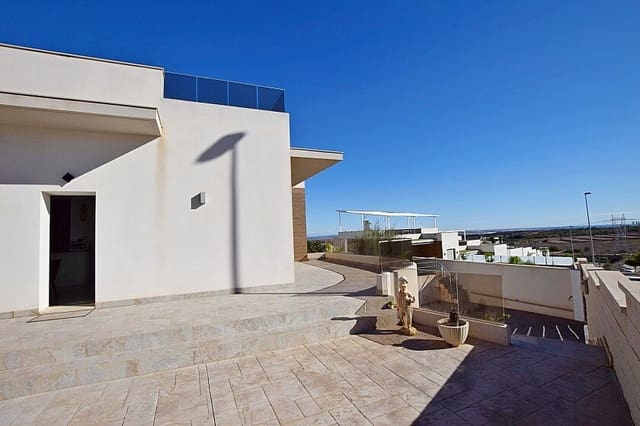 3 camera da letto Villa in vendita in San Miguel de Salinas con piscina garage - 560.000 € (Rif: 8609309)