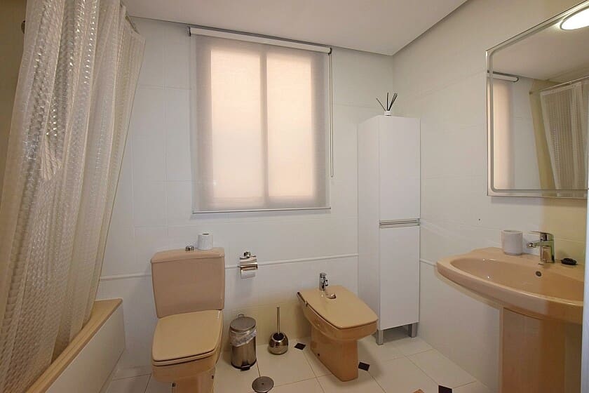 2 slaapkamer Appartement te koop in Torrevieja met zwembad - € 169.900 (Ref: 8609310)