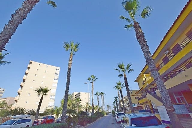 2 slaapkamer Huis te koop in Los Europeos, Torrevieja met zwembad - € 159.900 (Ref: 8625460)