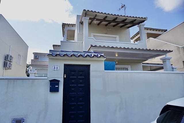 3 bedroom Villa for sale in Blue Lagoon with pool - € 360,000 (Ref: 8649106)