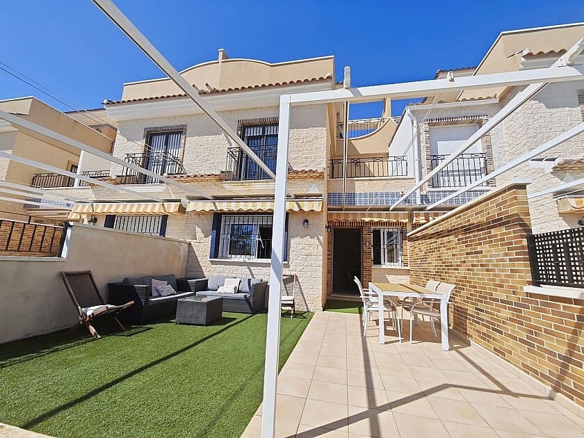 3 sypialnia Dom na sprzedaż w Torre de la Horadada z basenem garażem - 292 900 € (Ref: 8657094)