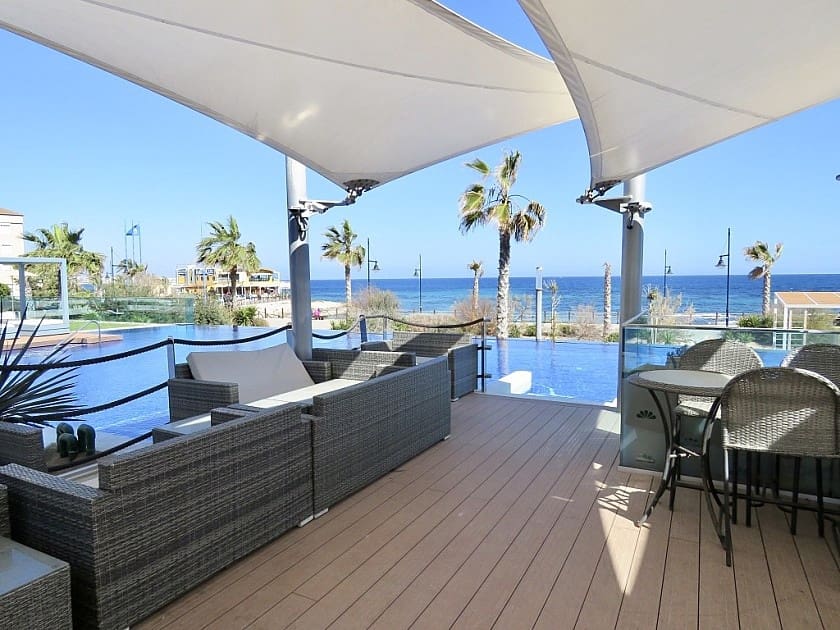 2 sypialnia Apartament na sprzedaż w Punta Prima z basenem garażem - 480 000 € (Ref: 8724774)