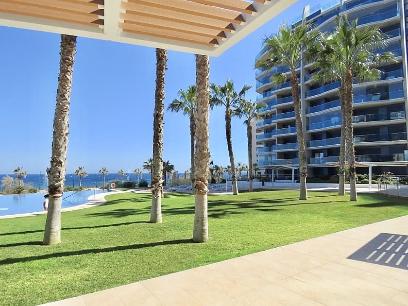 2 sypialnia Apartament na sprzedaż w Punta Prima z basenem garażem - 480 000 € (Ref: 8724774)