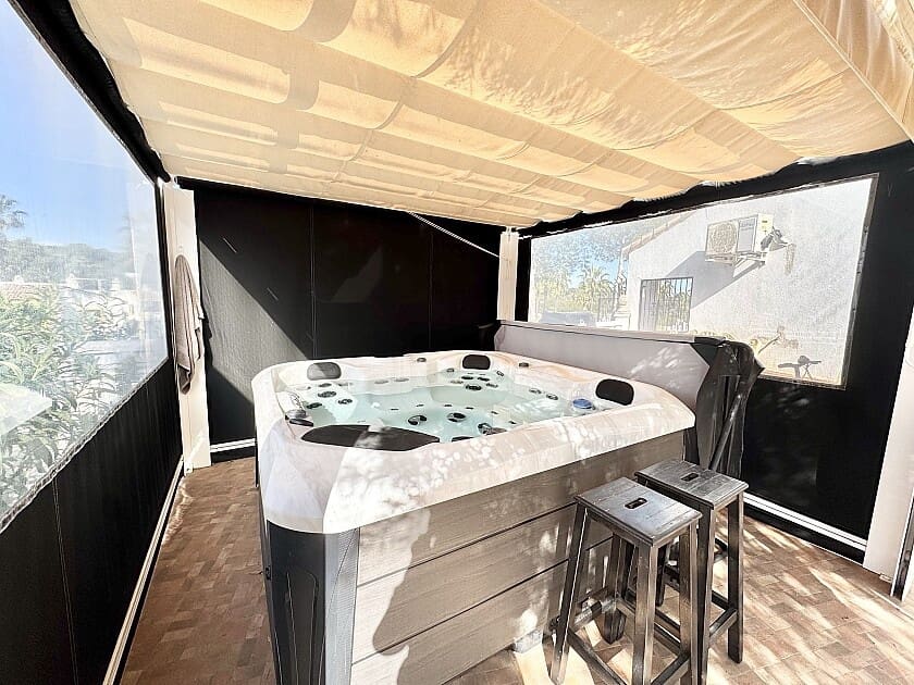 4 sovrum Villa till salu i Villamartin med pool - 849 900 € (Ref: 8760493)