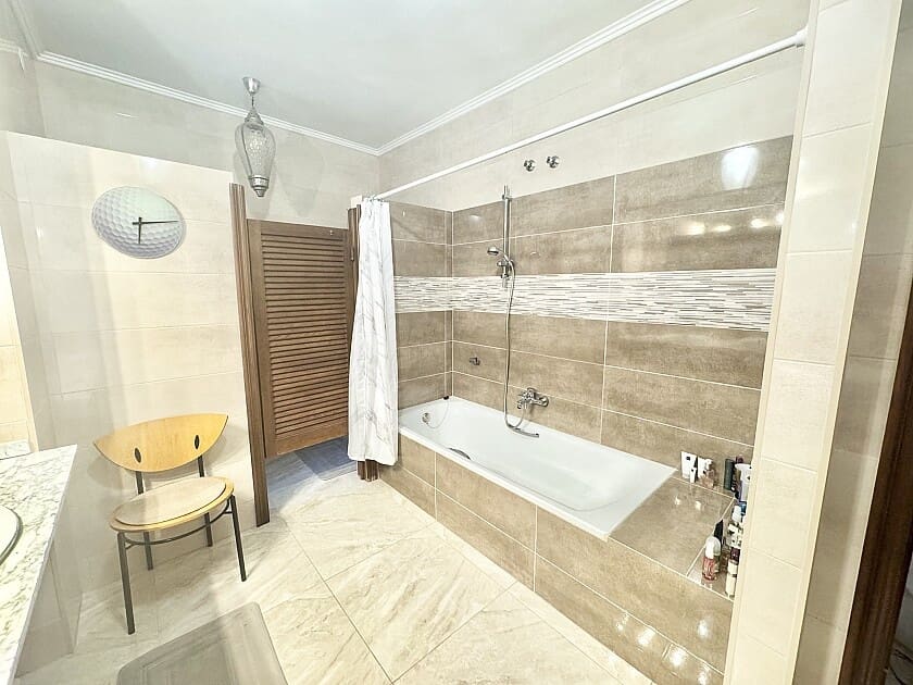 4 sovrum Villa till salu i Villamartin med pool - 849 900 € (Ref: 8760493)