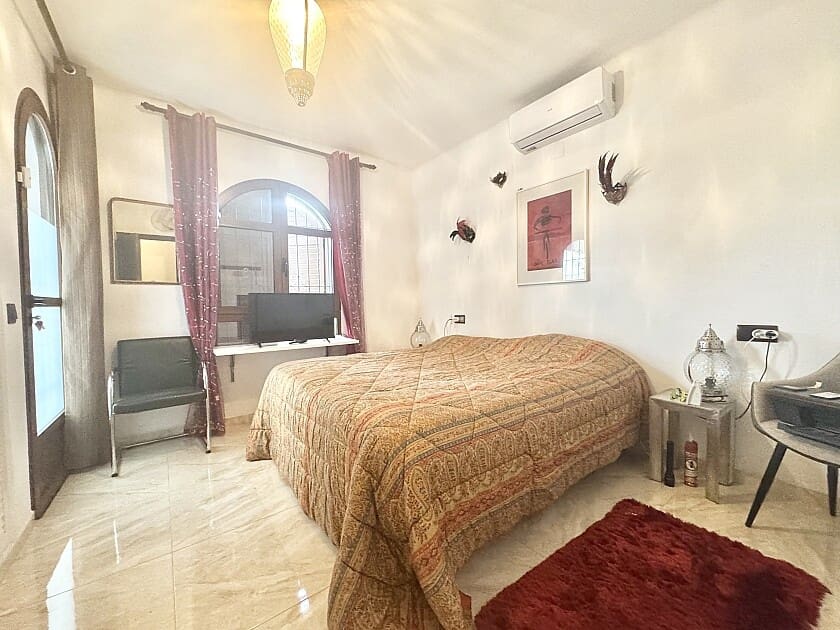 4 sovrum Villa till salu i Villamartin med pool - 849 900 € (Ref: 8760493)