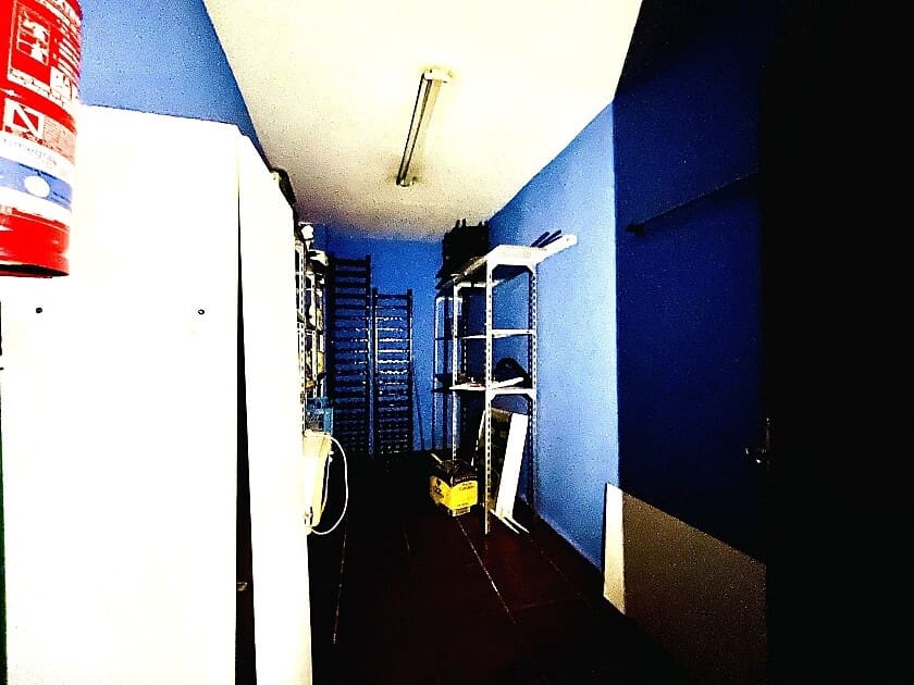 Kommersiell till salu i Torrevieja med pool - 165 000 € (Ref: 8774531)