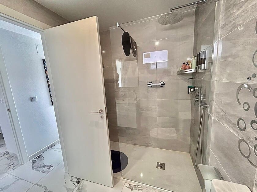 2 sypialnia Apartament na sprzedaż w Villamartin z basenem garażem - 315 000 € (Ref: 8810362)