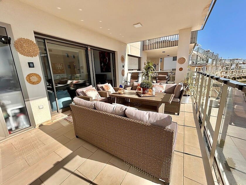 2 sypialnia Apartament na sprzedaż w Villamartin z basenem garażem - 315 000 € (Ref: 8810362)