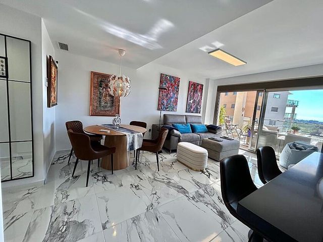2 quarto Apartamento para venda em Villamartin, Orihuela com piscina garagem - 315 000 € (Ref: 8810362)