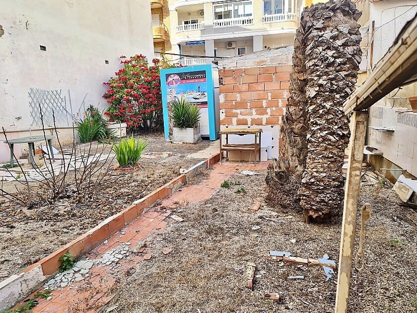 Bouwgrond te koop in Torrevieja - € 294.900 (Ref: 8820075)