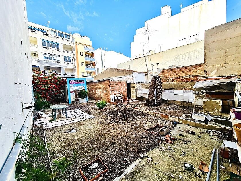 Bouwgrond te koop in Torrevieja - € 294.900 (Ref: 8820075)