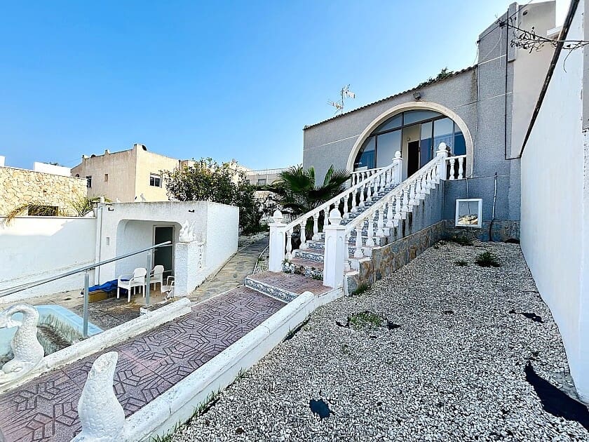 2 sovrum Hus till salu i Los Balcones med pool garage - 249 900 € (Ref: 8826476)