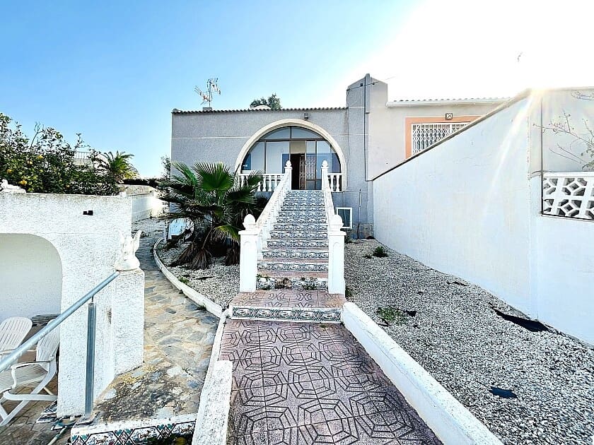 2 sovrum Hus till salu i Los Balcones med pool garage - 249 900 € (Ref: 8826476)