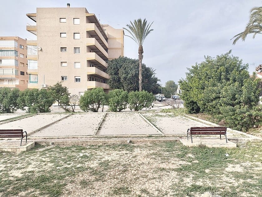 2 soveværelse Lejlighed til salg i Guardamar del Segura med swimmingpool - € 127.000 (Ref: 8830221)