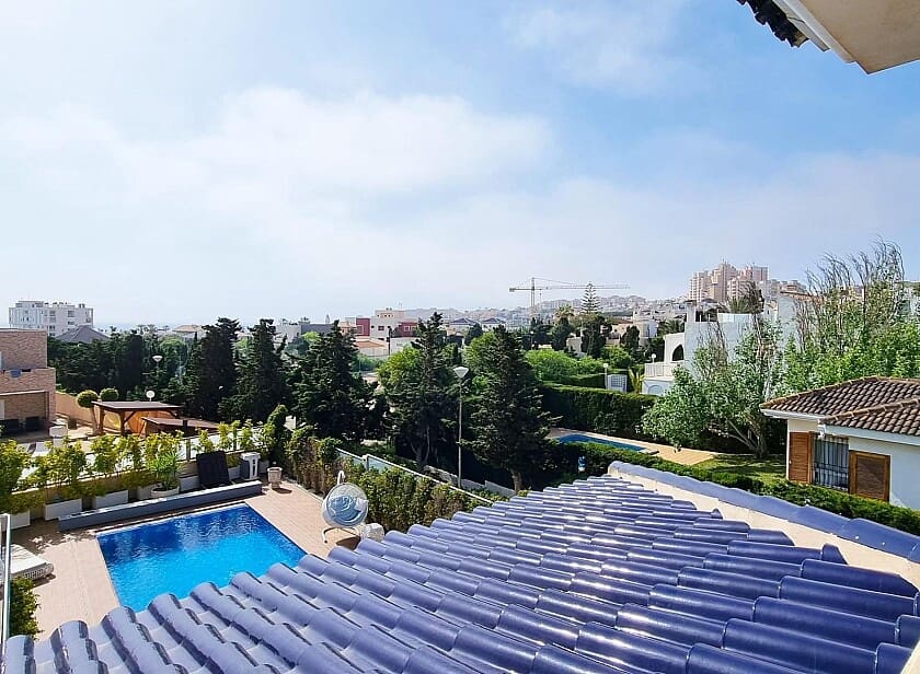 5 sypialnia Willa na sprzedaż w La Mata z basenem garażem - 1 170 000 € (Ref: 8855956)